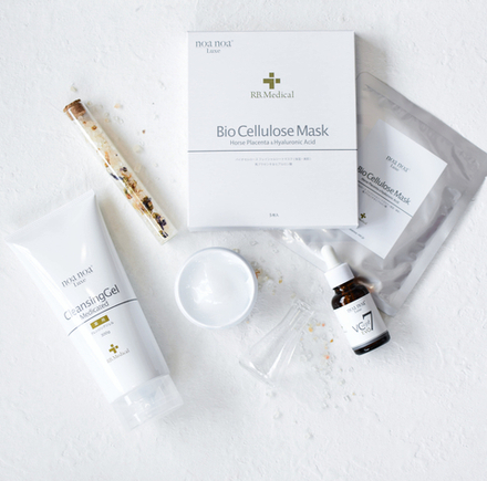 Набор косметики для сияния и молодости кожи Noa Noa Luxe