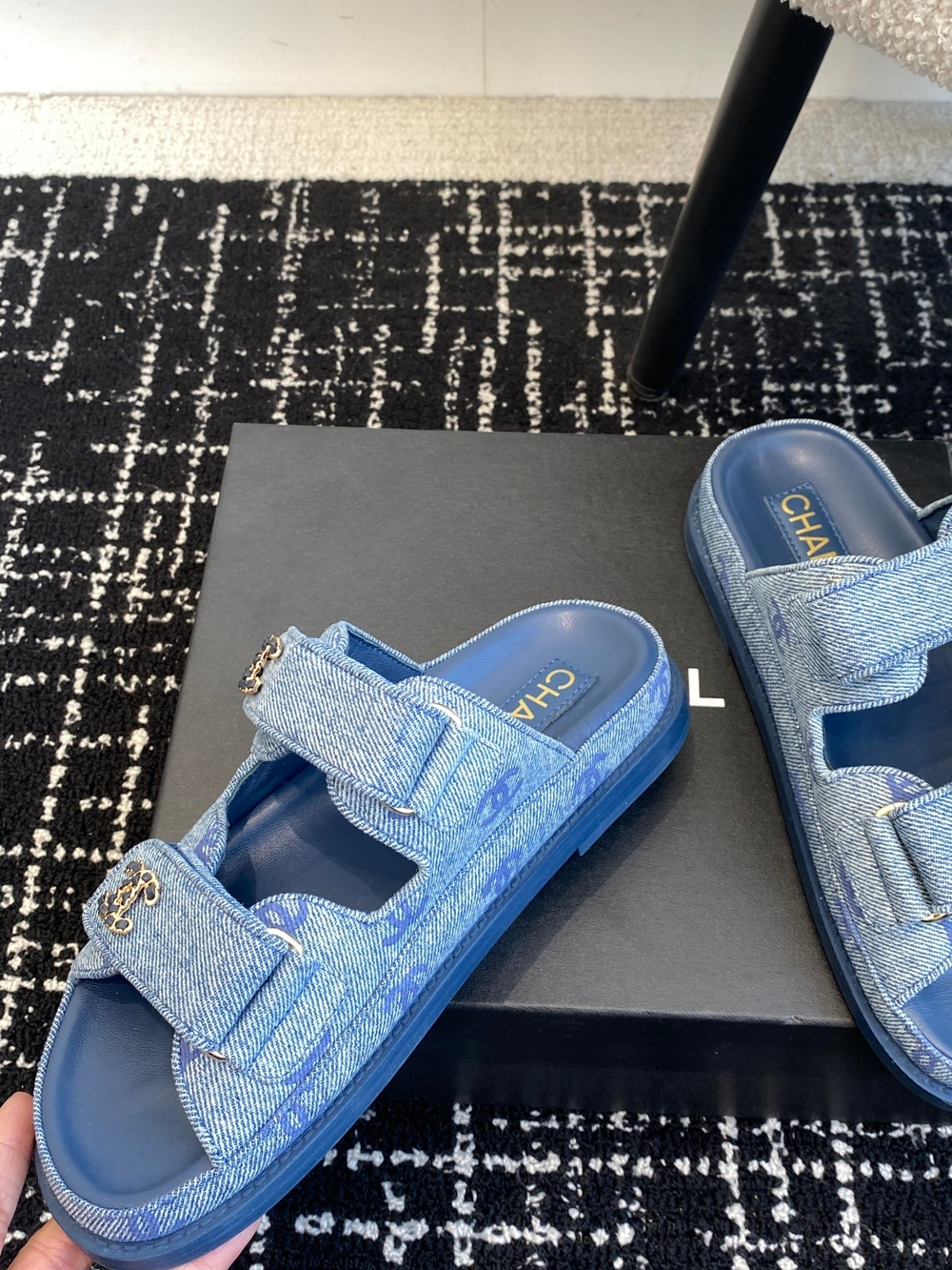 Chanel Slide