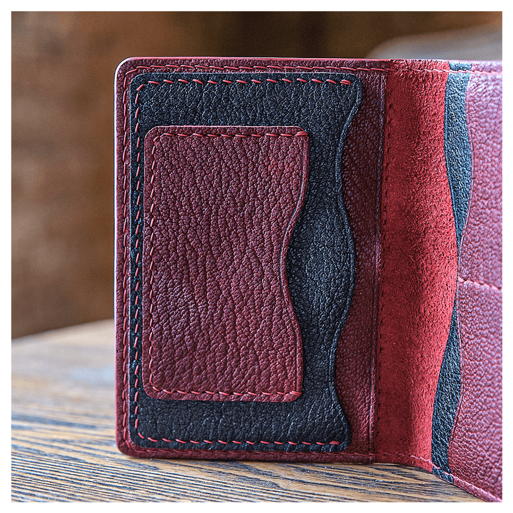 Кожаная обложка на паспорт «Шаманка» (фигура)