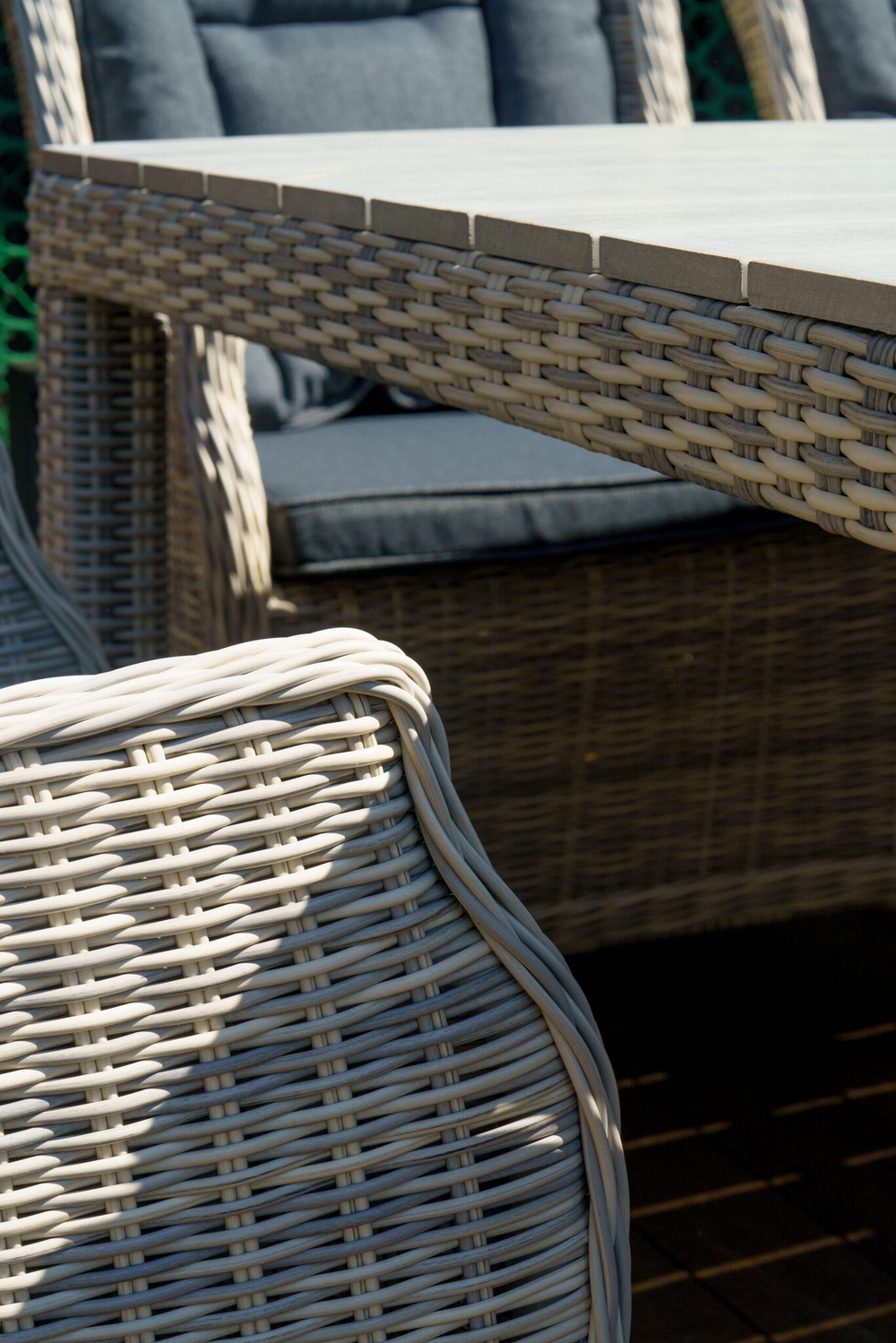 Обеденный стол  из искусственного ротанга ВЕНЕЦИЯ 230 (серый)