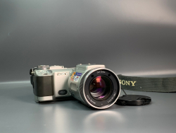Sony Cyber-shot DSC-F717 Без зу, подходит от FM50