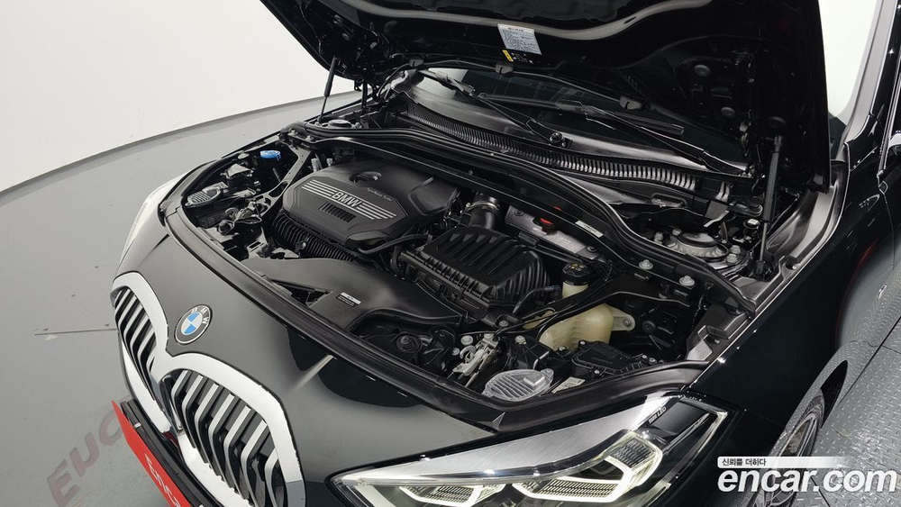 BMW 1 Series (F40) 120i M Sports (10.2023)