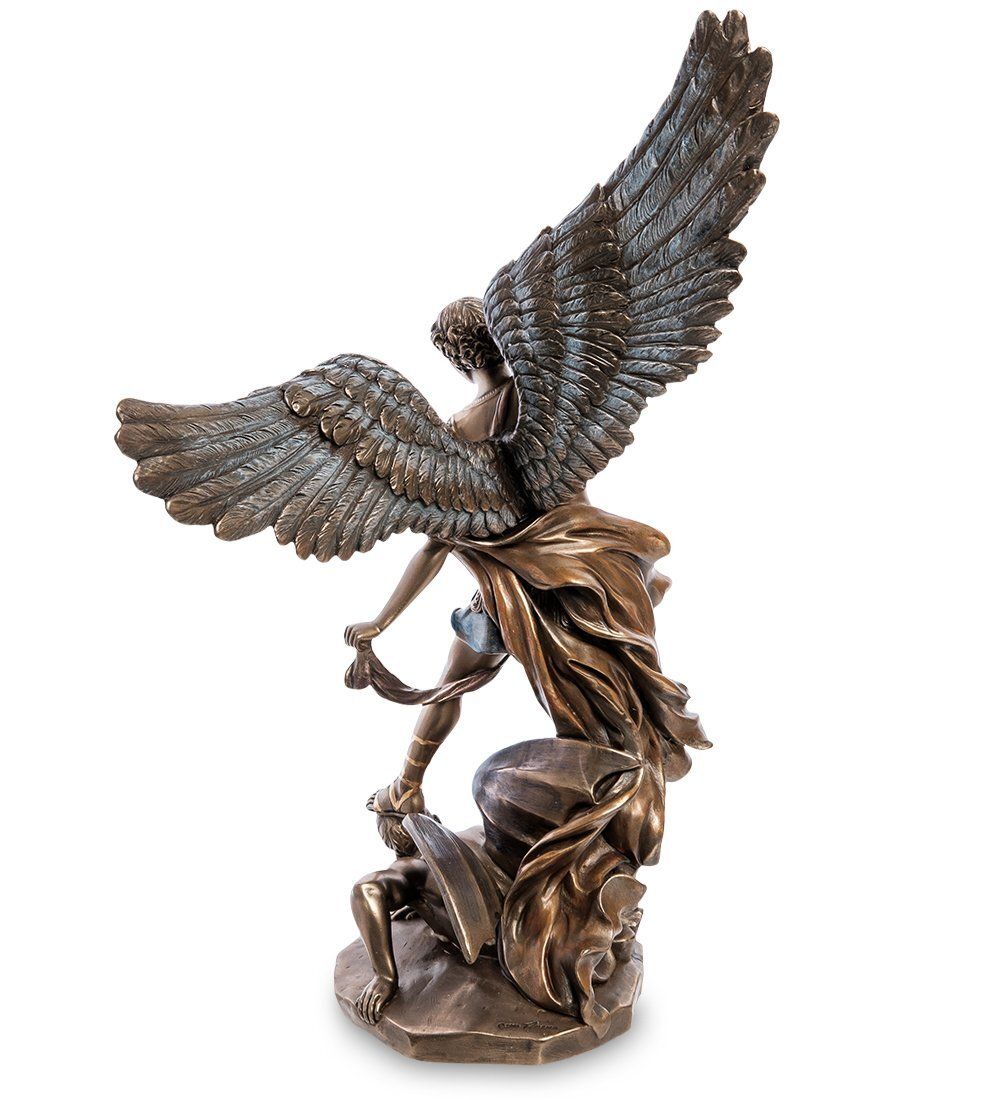 WS- 30/ 1 Статуэтка «Михаил Архангел, побеждающий дьявола»