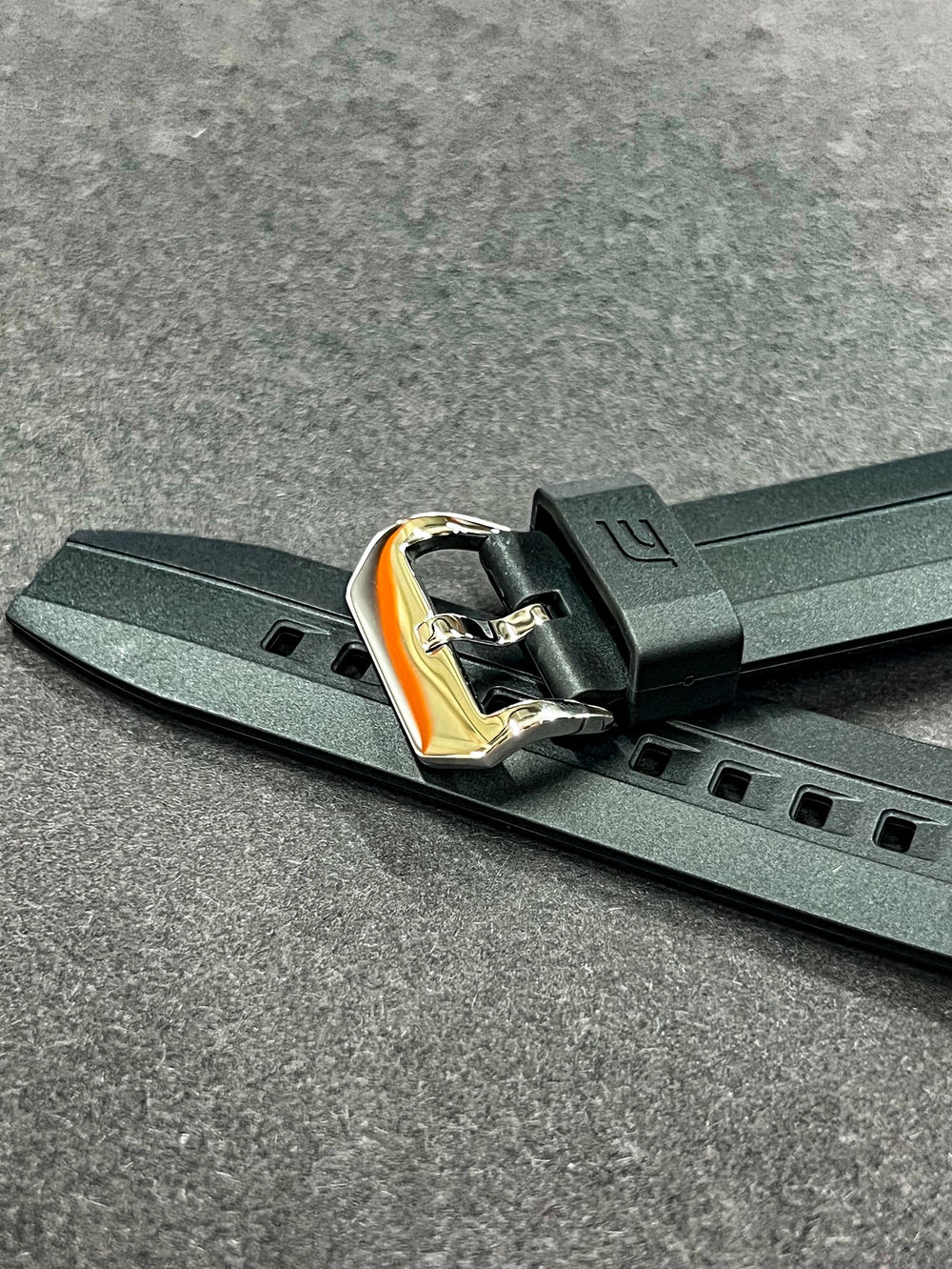 Ремешок Casio EMA-100-1AV
