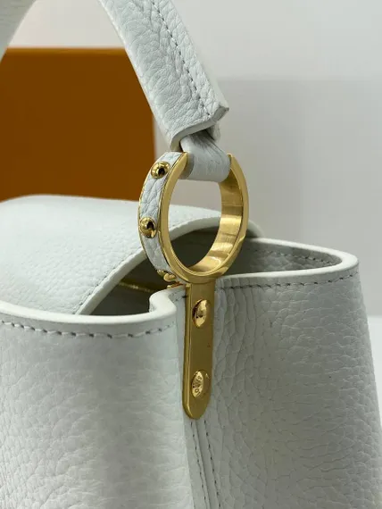 Сумка Louis Vuitton Capucines BB белый