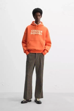 ZARA X HARRY LAMBERT ТОЛСТОВКА С КАПЮШОНОМ, ОРАНЖЕВЫЙ