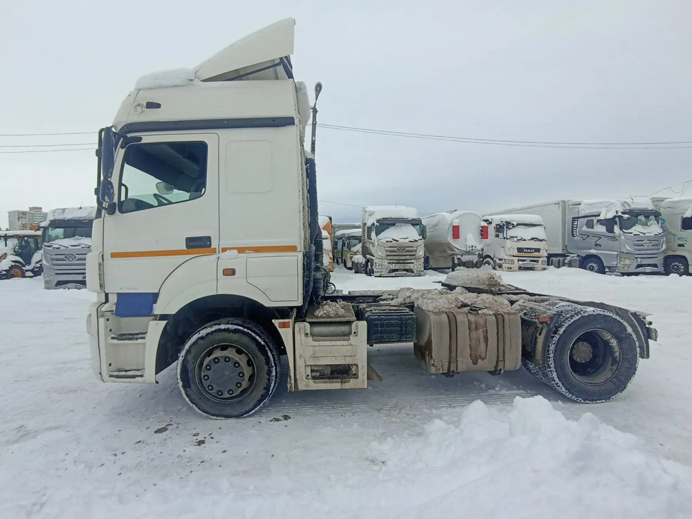КамАЗ 5490 4x2 Седельный тягач 5490-802-DC (Дизель/Газ, 12,0 л, 401 л.с., АТ)