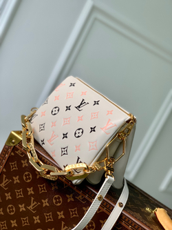 Louis Vuitton Coussin BB