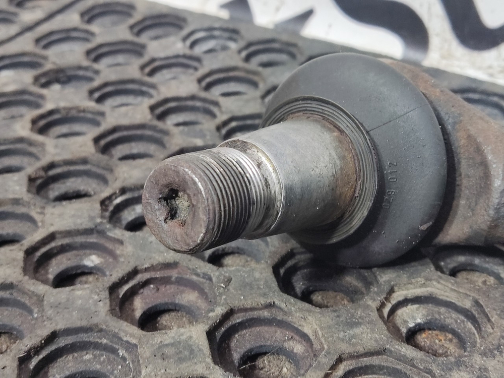 Тяга рулевая поперечная 2017г.