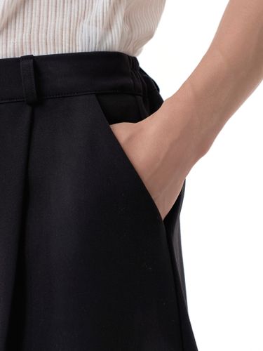 Черные классические шорты-бермуды Votus с защипами