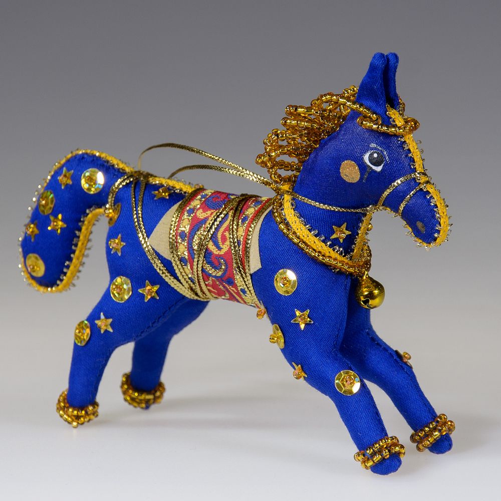 Бисерная ёлочная игрушка Лошадка №2