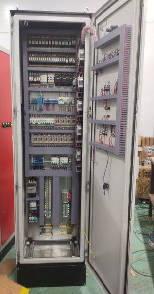 Сборка шкафа управления насосной станцией на DEKraft