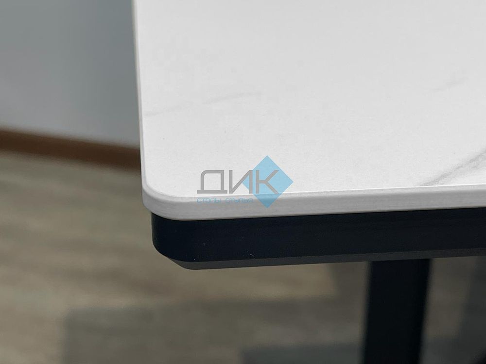 Стол DikLine LК110 опоры чёрные