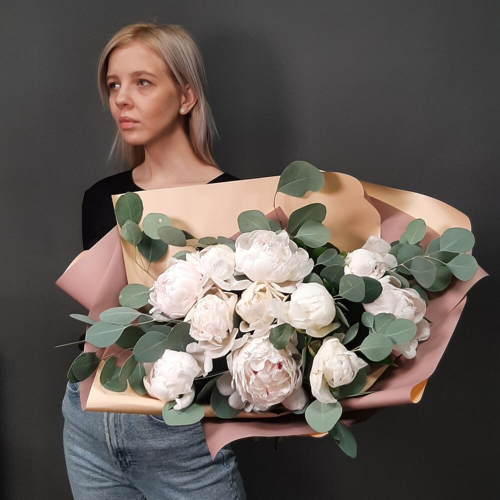 Букет цветов «Пионовое вдохновение»