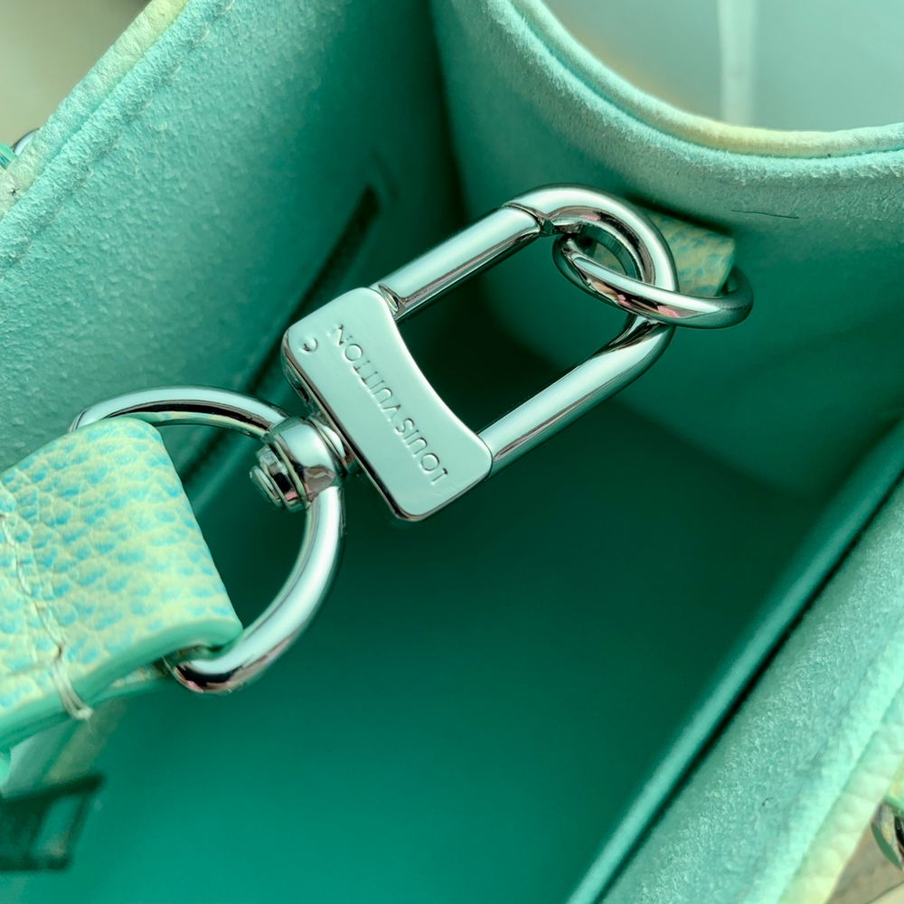 Louis Vuitton Onthego PM
