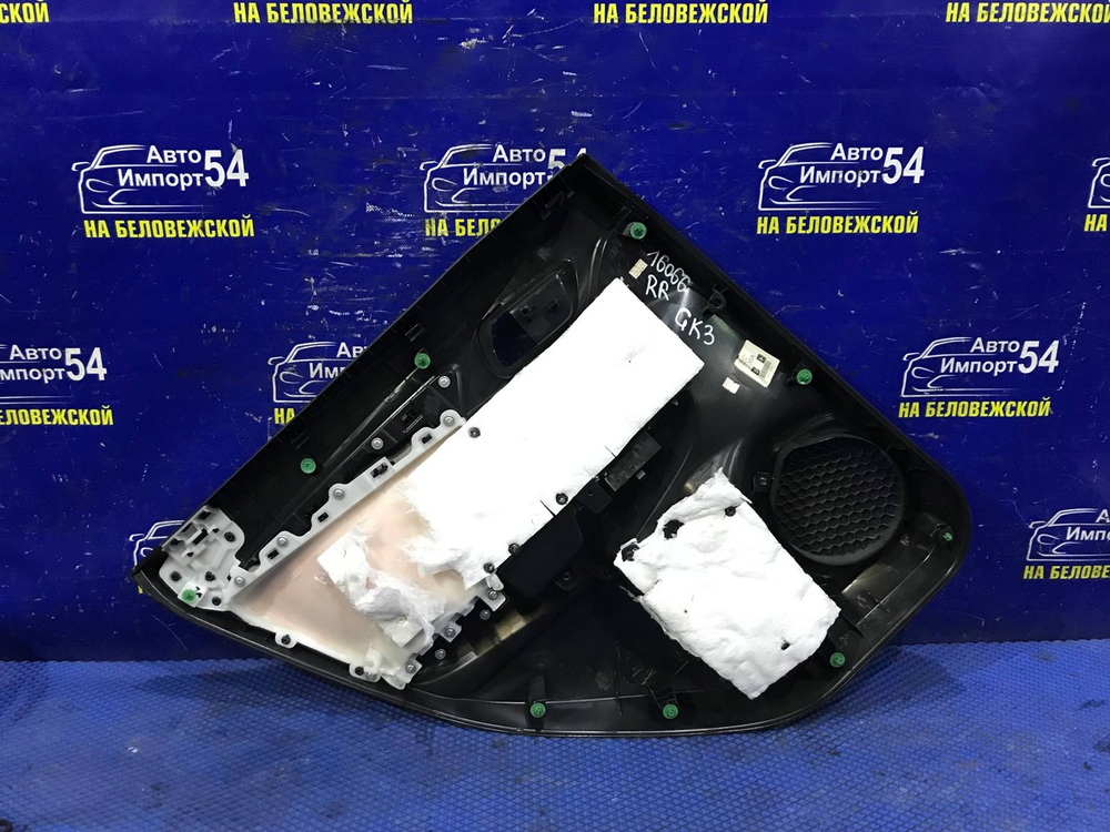 Обшивка двери Honda FIT 2013-2017