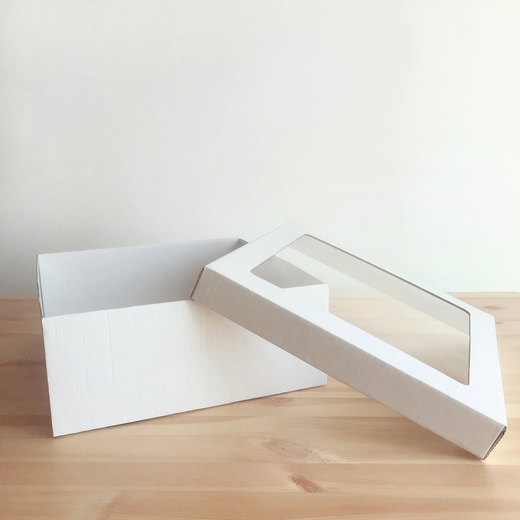 Коробка с окном 30 х 30 х 12 см, белая