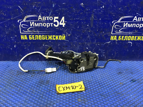 Замок двери передней правой TOYOTA IPSUM 1997