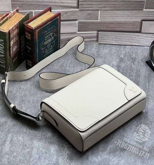 Сумка через плечо/мессенджер Louis Vuitton New Flap