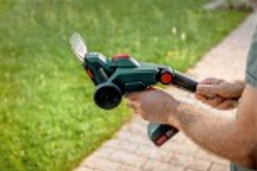 Ножницы для травы аккумуляторные METABO PowerMaxx SGS 12 Q SET без АКБ и ЗУ 691193000