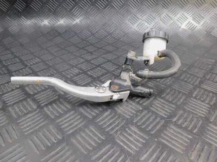 Цилиндр переднего тормоза Kawasaki ZZR 400 98 (не сток) 053029