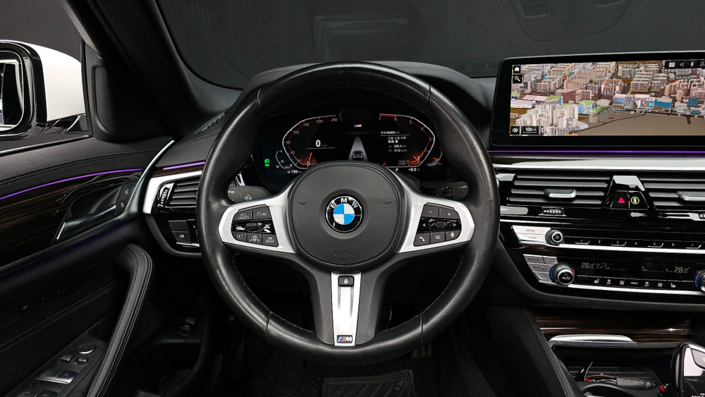 BMW 5 серии (G30) 520i M Sport