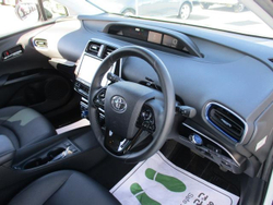 TOYOTA PRIUS 2020 г.