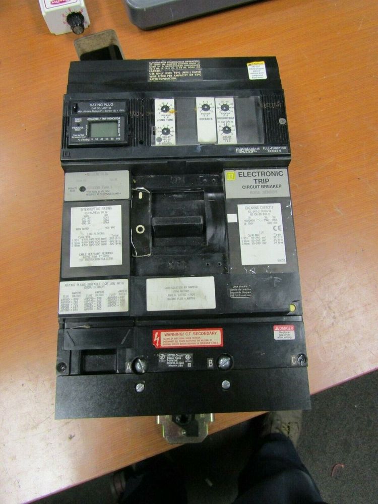 ME36800LIGCIRCUIT BREAKER