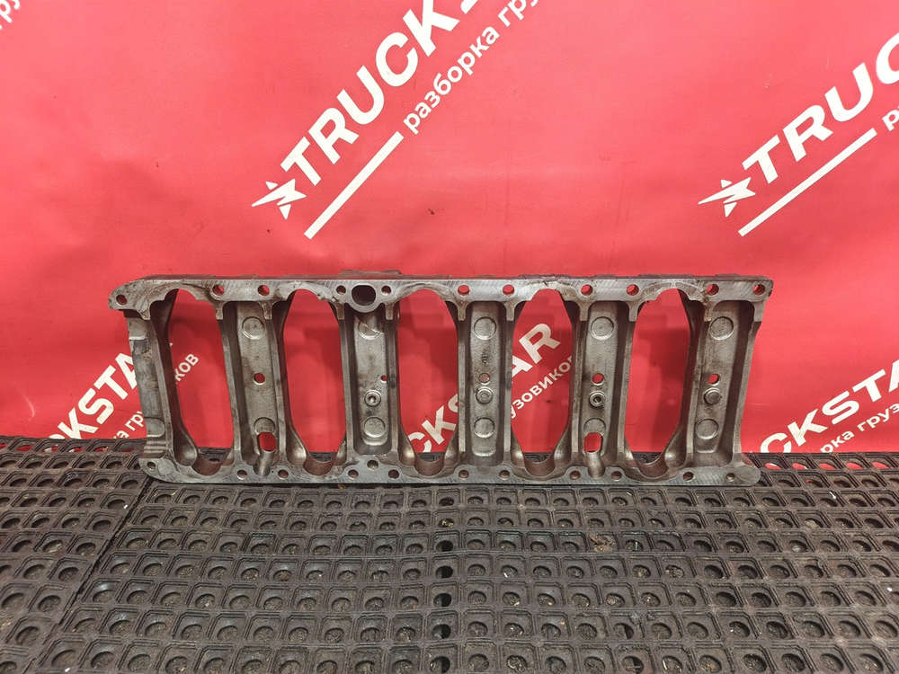 Плита двигателя