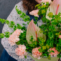 3. Необычный букет с антуриумом