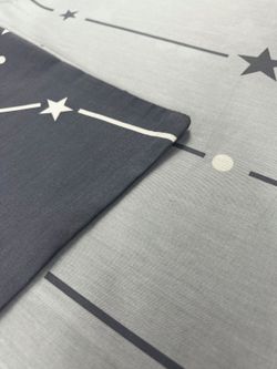 Постельное белье "Созвездия/Созвездия (компаньон)" 2-спальный наволочки 50х70 2шт Простынь на резинке 160х200 см Пододеяльник 175х215 см Сказка сатин