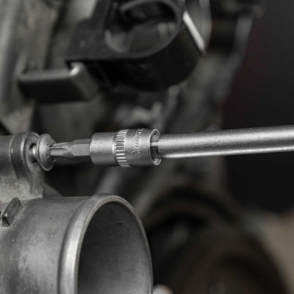 Набор инструментов, 1/2", 3/8", 1/4", пластиковый кейс 215 предметов MTX