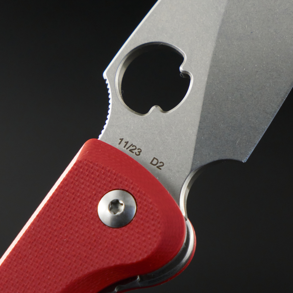 Нож складной Daggerr Sting Red SW D2