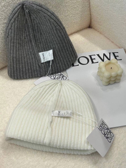 Шапка Loewe