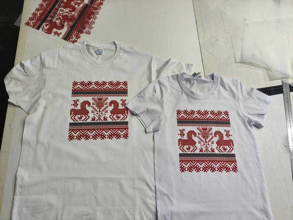 Футболка с нанесением(ДТФ или вышивка)