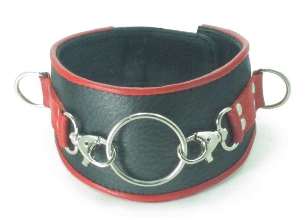 Черный кожаный ошейник с кольцом