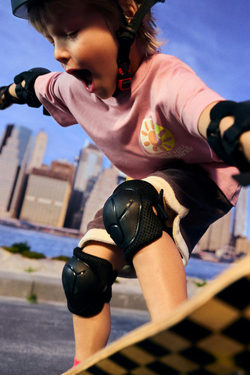 ZARA ФУТБОЛКА С ПРИНТОМ СОЛНЦА, ЦВЕТ РОЗОВОГО ДЕРЕВА