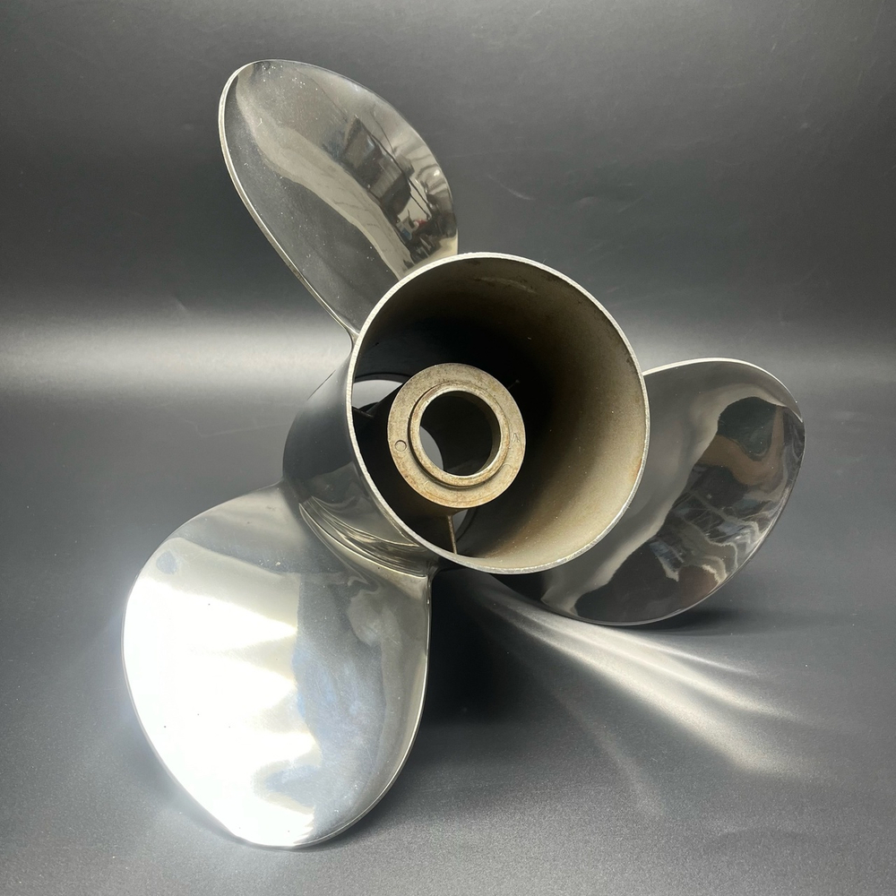 Гребной винт Mercury Demo (14х19R) Стальной