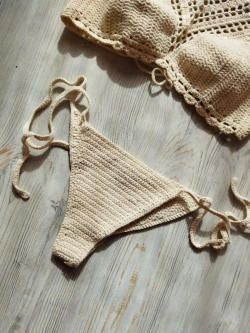 Вязаный купальник