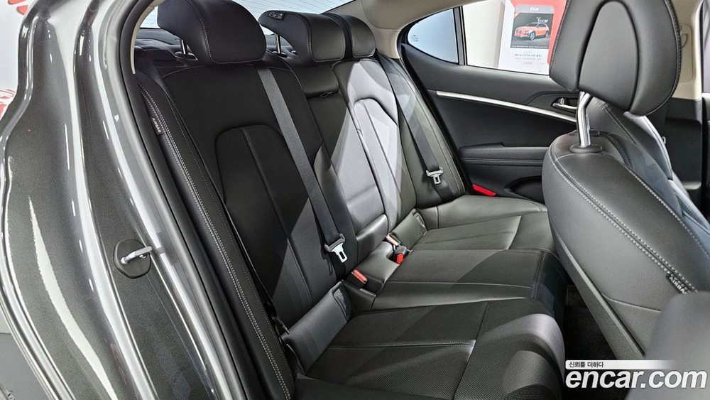 Genesis The New G70 Бензин 2.0T 2WD (01.2021)