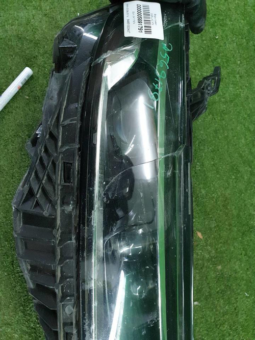 Битая Фара правая Cadillac XT6 (2019-н.в.) LED