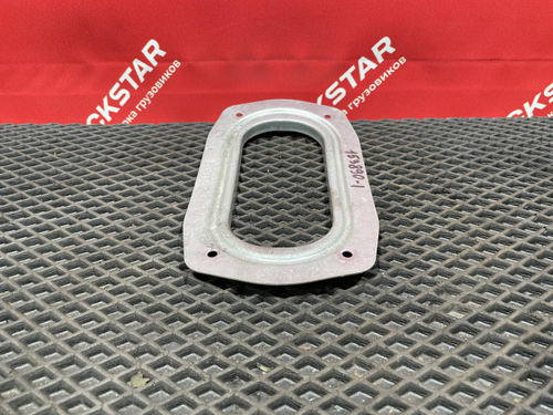 Фиксатор кожуха рулевой колонки