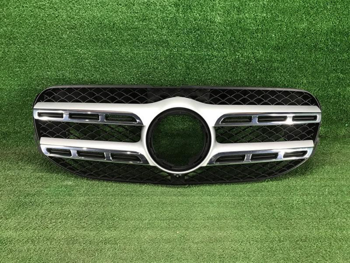 Решетка радиатора Mercedes GLS x167 (2019-2023)