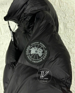 Пуховик Canada Goose Crofton