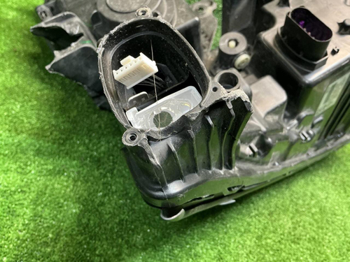 Фара правая Geely Atlas 2 (2023-н.в.) LED