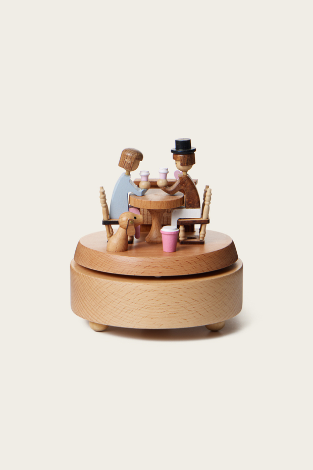 Музыкальный сувенир из дерева