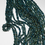 Гематин (гематит), оттенок "Зеленый металлик", тонкий фриформ 6-8*2,5мм