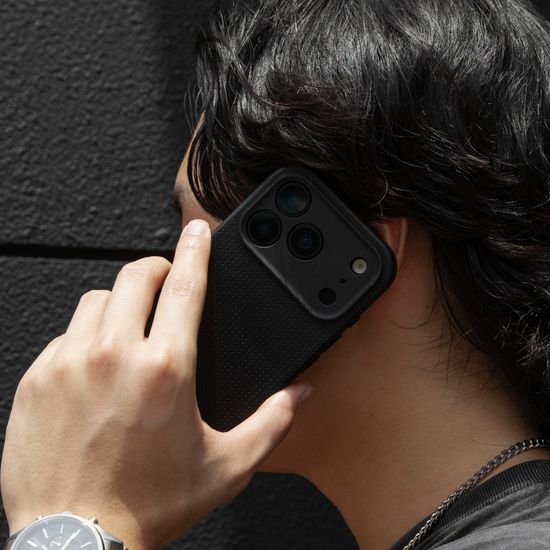 Чехол Native Union Active Case MagSafe для iPhone 17 Pro, черный