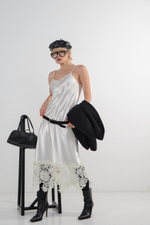 Платье атласное с кружевом LUMA