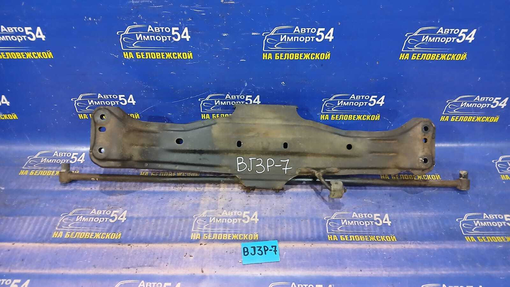 Балка задняя MAZDA FAMILIA 2001